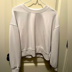 Lululemon size 6 off white cropped top
